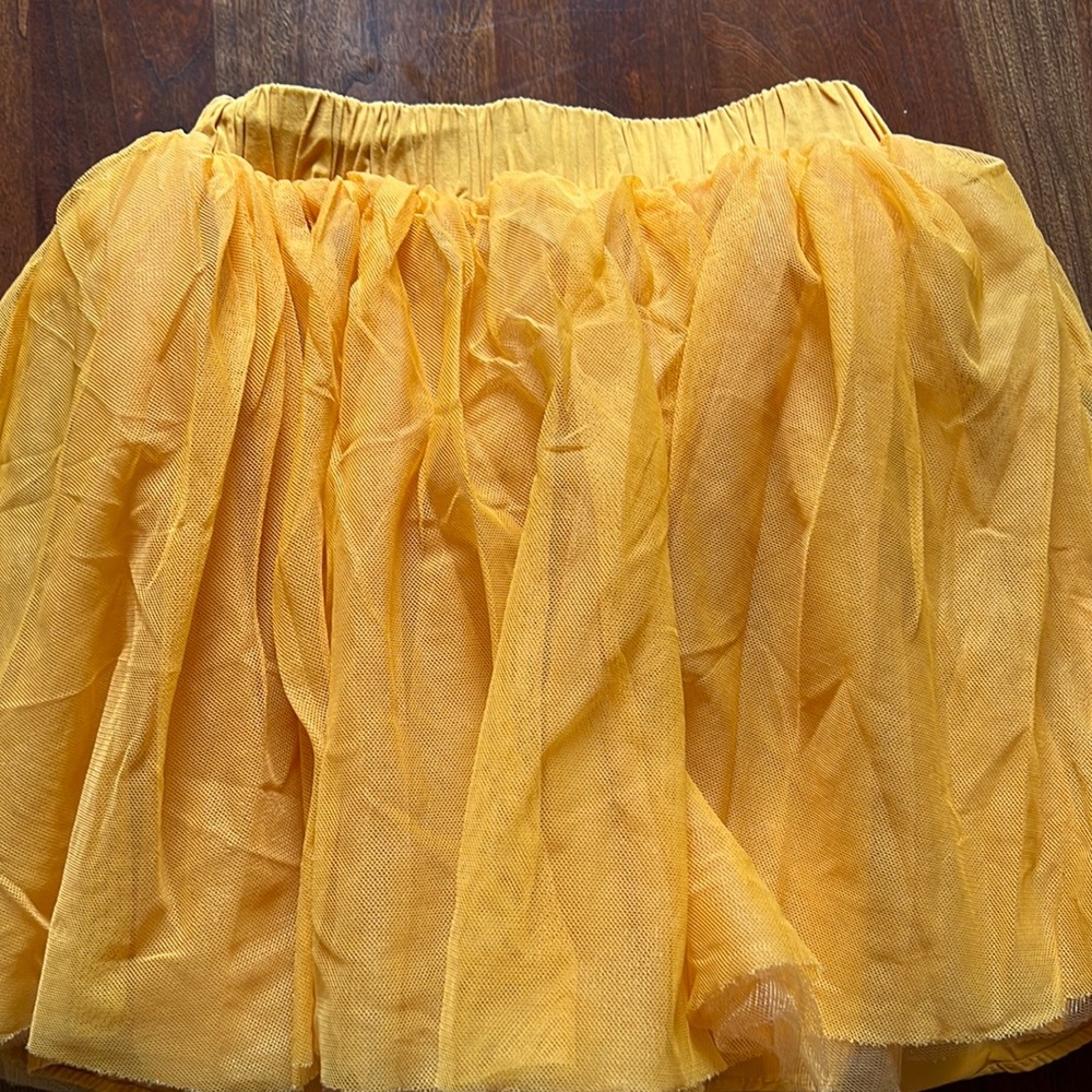 Girl’s gold ( yellow) skirt. Hanna Andersson